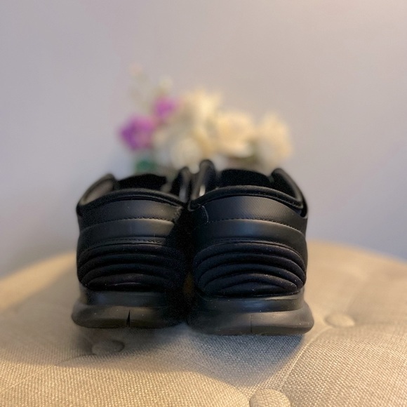 Nike Training Sneakers - Size 8.5 - Picture 5 of 12